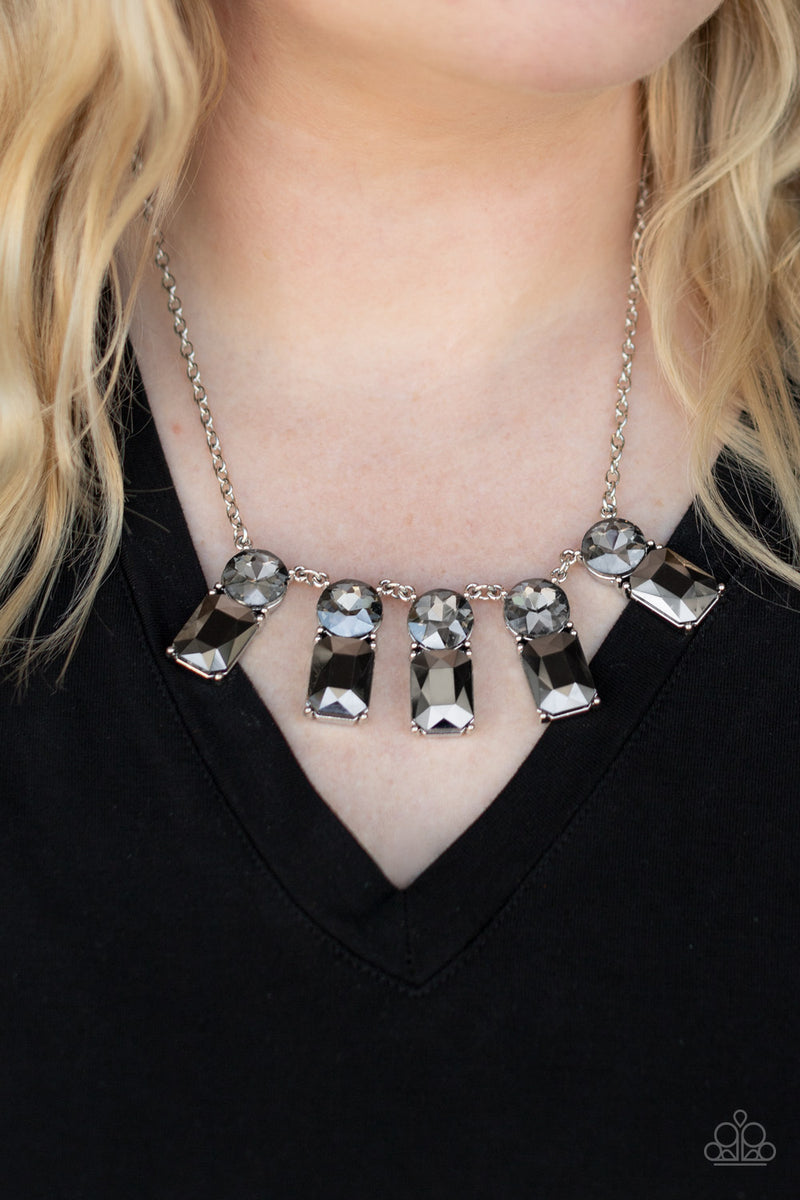 Black and silver necklace shop paparazzi