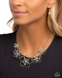 Wiry Wallflowers - Green Necklace - Paparazzi Accessories