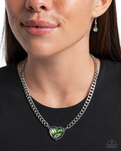 Tasteful Triad - Green Necklace - Paparazzi Accessories