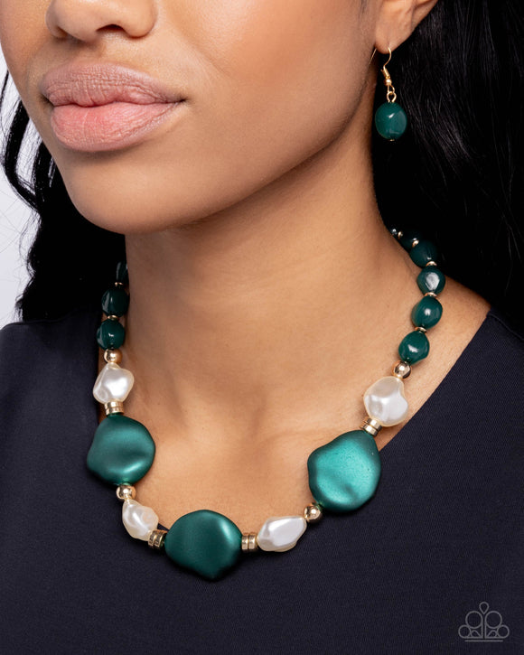 Forever Feature - Green Necklace - Paparazzi Accessories