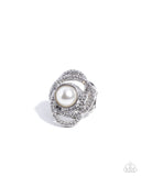 concentric-chic-white-ring-paparazzi-accessories