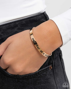 Day By Day Delight - Gold Bracelet - Paparazzi Accessories