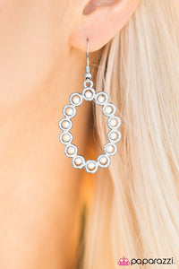 sea-you-in-my-dreams-earrings-paparazzi-accessories