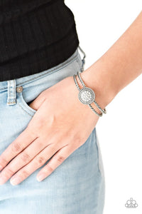 definitely-dazzling-white-bracelet-paparazzi-accessories