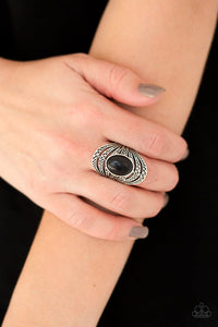 royal-roamer-black-ring-paparazzi-accessories