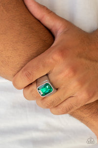 scholar-green-ring-paparazzi-accessories