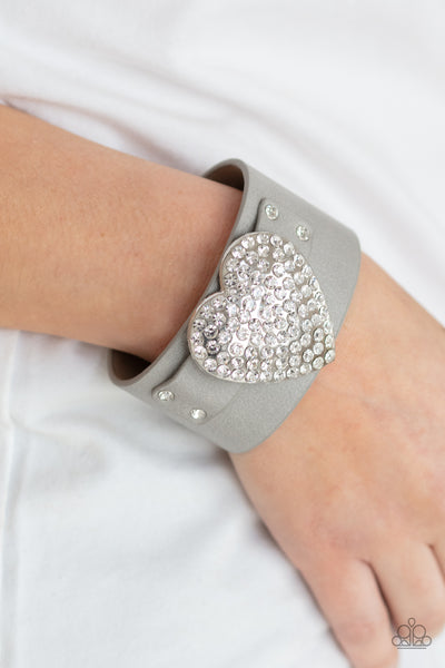 Fierce flirt silver paparazzi store