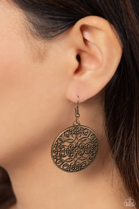 Dubai Décor - Brass Earrings - Paparazzi Accessories